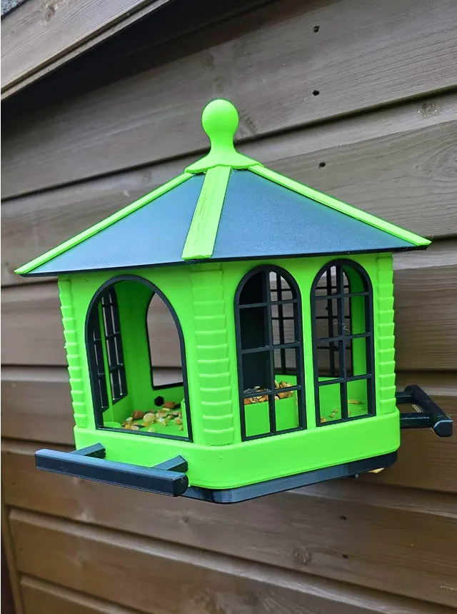Bird Station